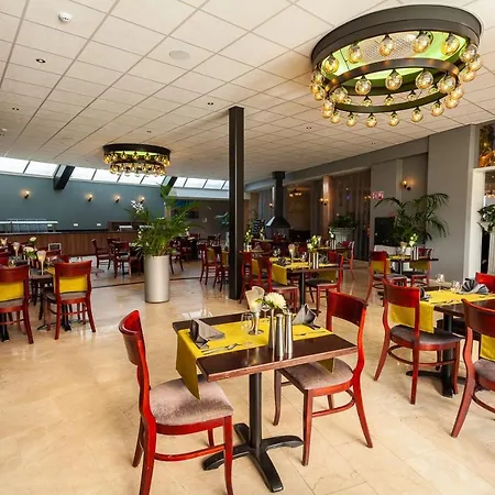 Atlas Hotel Holiday Hotel